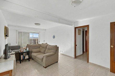 Apartment for sale in Alicante, Spain 3 bedrooms, 90 sq.m. No. 155379 - photo 2