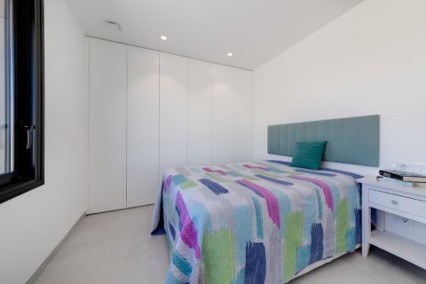 Villa en venta en Alicante, España 3 dormitorios, 122 m2 No. 145989 - foto 8