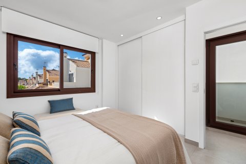 Villa en venta en Pilar de la Horadada, Alicante, España 3 dormitorios, 264 m2 No. 143090 - foto 26