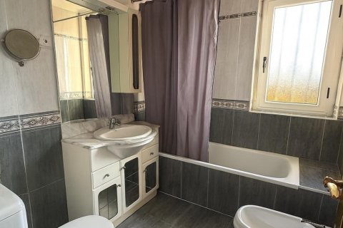 House for sale in Villaquilambre, Leon, Spain 4 bedrooms, 226 sq.m. No. 173269 - photo 15