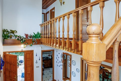House for sale in Pontedeume, A Coruna, Spain 5 bedrooms, 507 sq.m. No. 173268 - photo 8