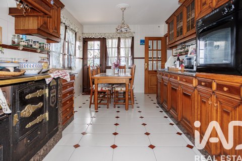 House for sale in Pontedeume, A Coruna, Spain 5 bedrooms, 507 sq.m. No. 173268 - photo 7