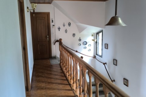 House for sale in Pontedeume, A Coruna, Spain 5 bedrooms, 507 sq.m. No. 173268 - photo 9