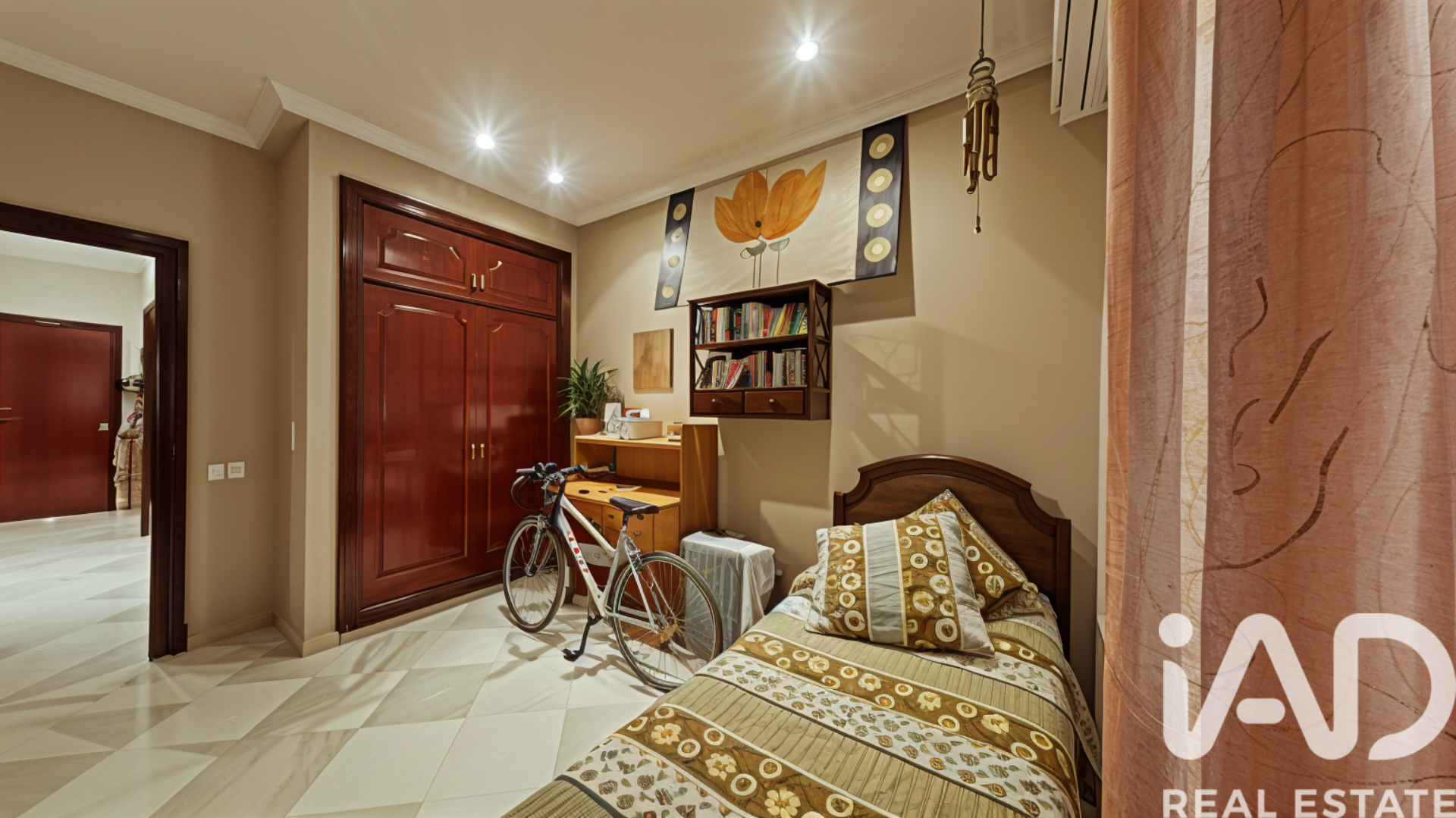 House in Chiclana de la Frontera, Cadiz, Spain 4 bedrooms, 391 sq.m. No. 173272