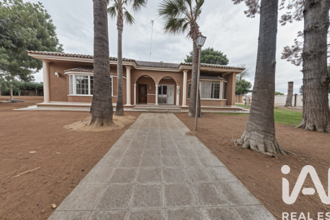 House à Chiclana de la Frontera, Cadiz, Espagne 4 chambres, 391 m2 No. 173272