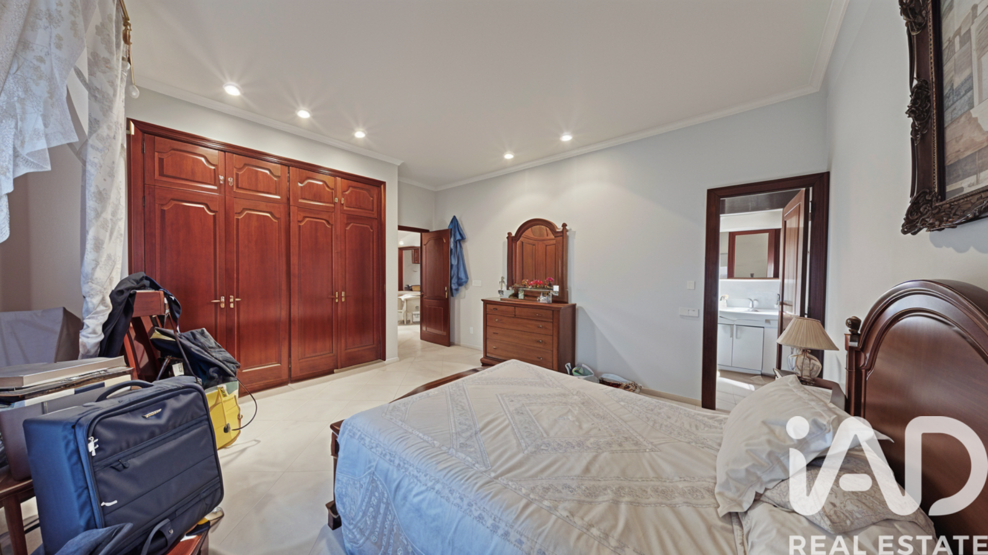 House in Chiclana de la Frontera, Cadiz, Spain 4 bedrooms, 391 sq.m. No. 173272