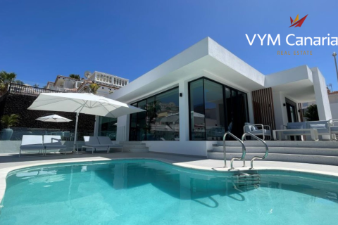 Villa in San Eugenio, Tenerife, Spain 3 bedrooms, 115 sq.m. No. 167510
