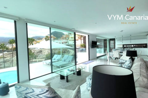 Villa for sale in San Eugenio, Tenerife, Spain 3 bedrooms, 115 sq.m. No. 167510 - photo 2
