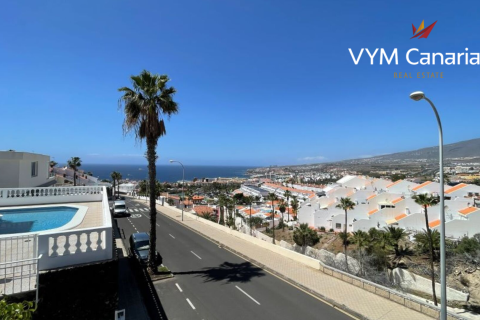 Villa for sale in San Eugenio, Tenerife, Spain 3 bedrooms, 115 sq.m. No. 167510 - photo 8
