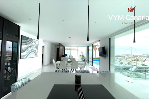 Villa for sale in San Eugenio, Tenerife, Spain 3 bedrooms, 115 sq.m. No. 167510 - photo 16