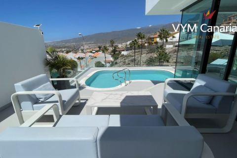 Villa for sale in San Eugenio, Tenerife, Spain 3 bedrooms, 115 sq.m. No. 167510 - photo 10