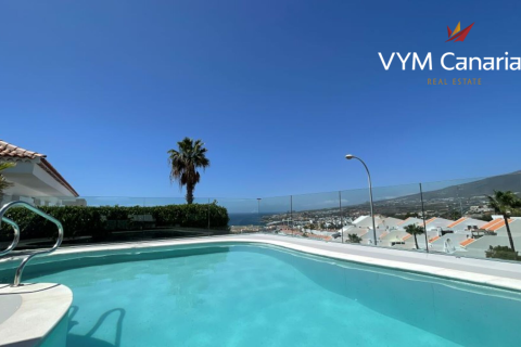Villa for sale in San Eugenio, Tenerife, Spain 3 bedrooms, 115 sq.m. No. 167510 - photo 5