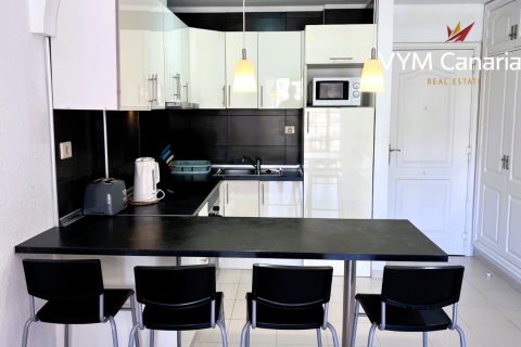 Apartamento en venta en Costa del Silencio, Tenerife, España 1 dormitorio,  No. 167511 - foto 2