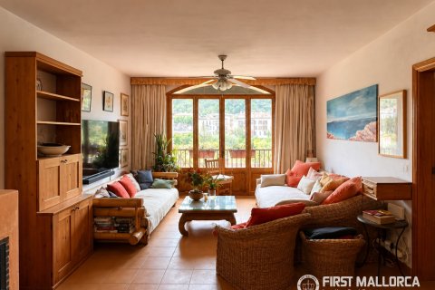 Apartamento en venta en Bunyola, Mallorca, España 3 dormitorios, 132 m2 No. 167509 - foto 2