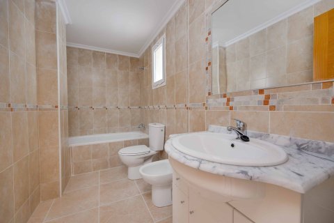 Apartamento en venta en San Fulgencio, Alicante, España 1 dormitorio, No. 184545 - foto 25