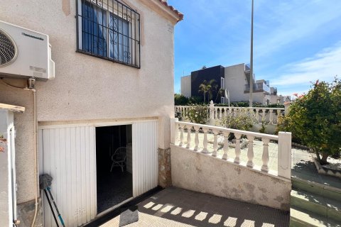 Townhouse à vendre à La Mata, Alicante, Espagne, 3 chambres, 132 m2 No. 191062 - photo 12