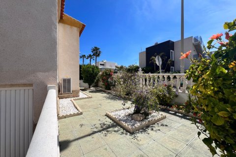 Townhouse à vendre à La Mata, Alicante, Espagne, 3 chambres, 132 m2 No. 191062 - photo 5