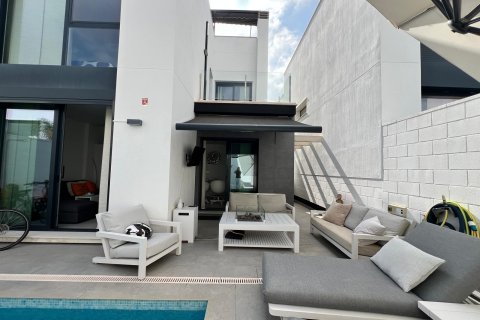 Huvila myytävänä Villamartin, Alicante, Espanja, 3 makuuhuonetta, 103 m2 No. 191065 - kuva 24