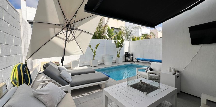 Huvila Villamartin, Alicante, Espanja 3 makuuhuonetta, 103 m2 No. 191065