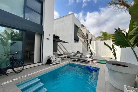 Huvila myytävänä Villamartin, Alicante, Espanja, 3 makuuhuonetta, 103 m2 No. 191065 - kuva 22