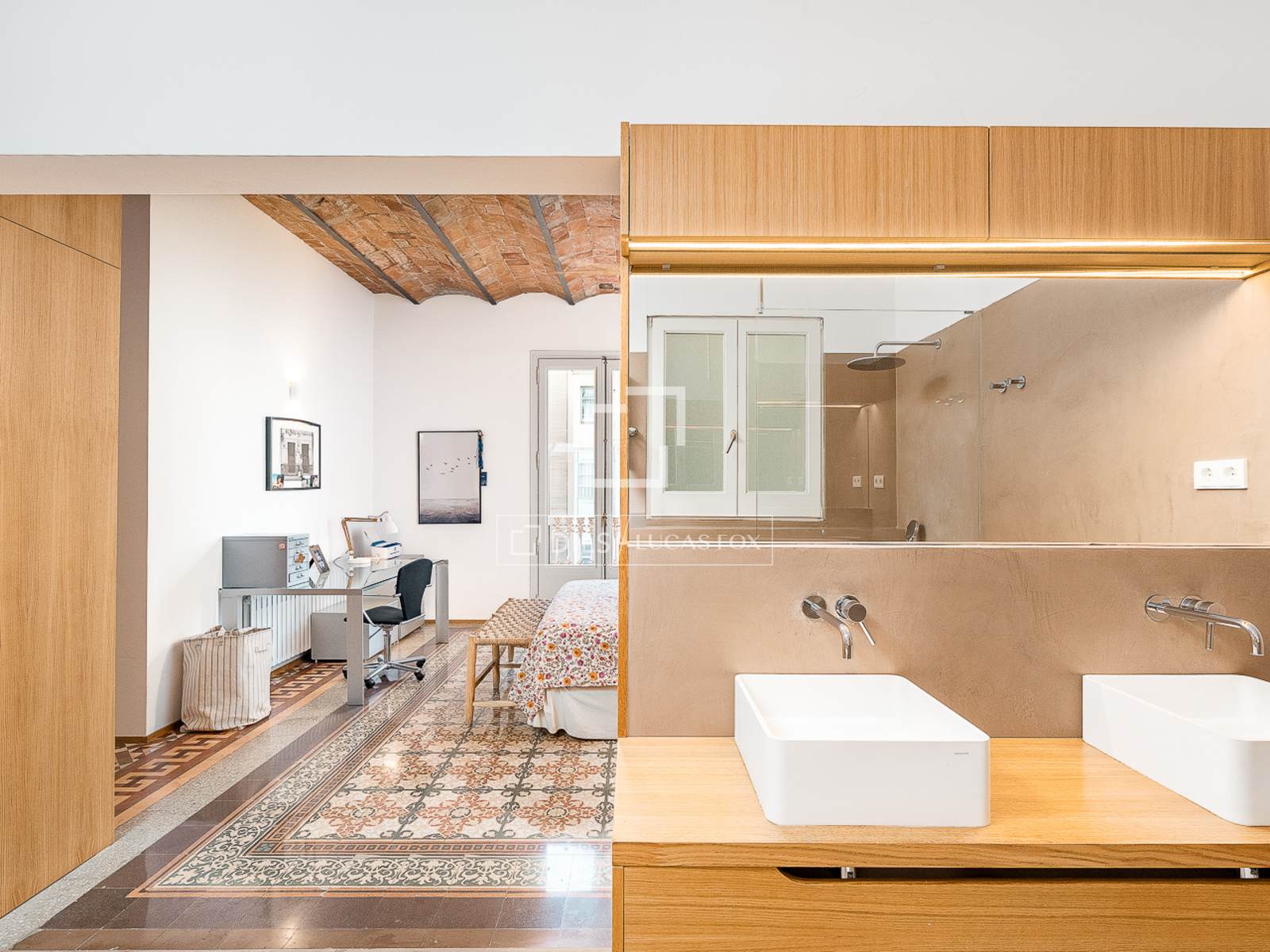 Huoneisto Barcelona, Espanja 4 makuuhuonetta, 179 m2 No. 192545