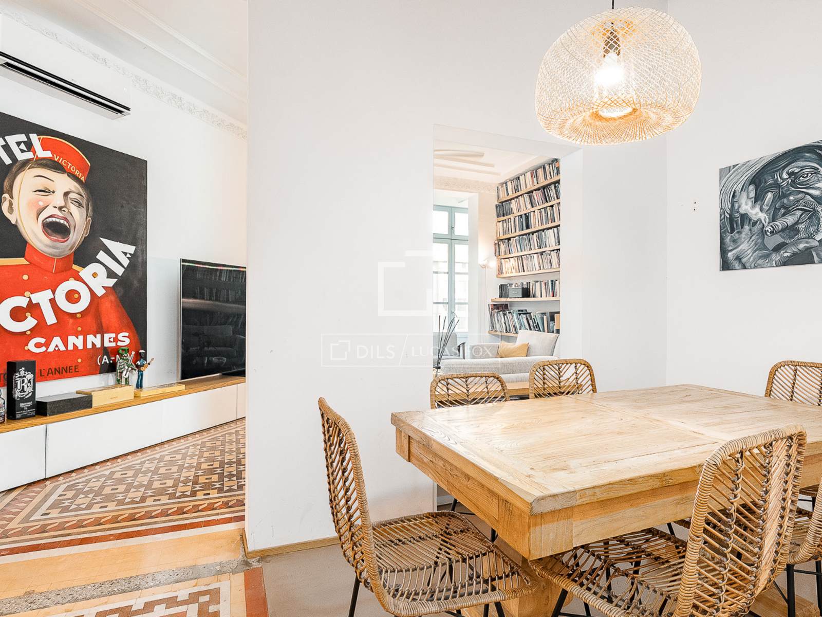 Huoneisto Barcelona, Espanja 4 makuuhuonetta, 179 m2 No. 192545
