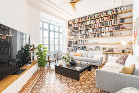Apartamento en Barcelona, España 4 dormitorios, 179 m2 No. 192545