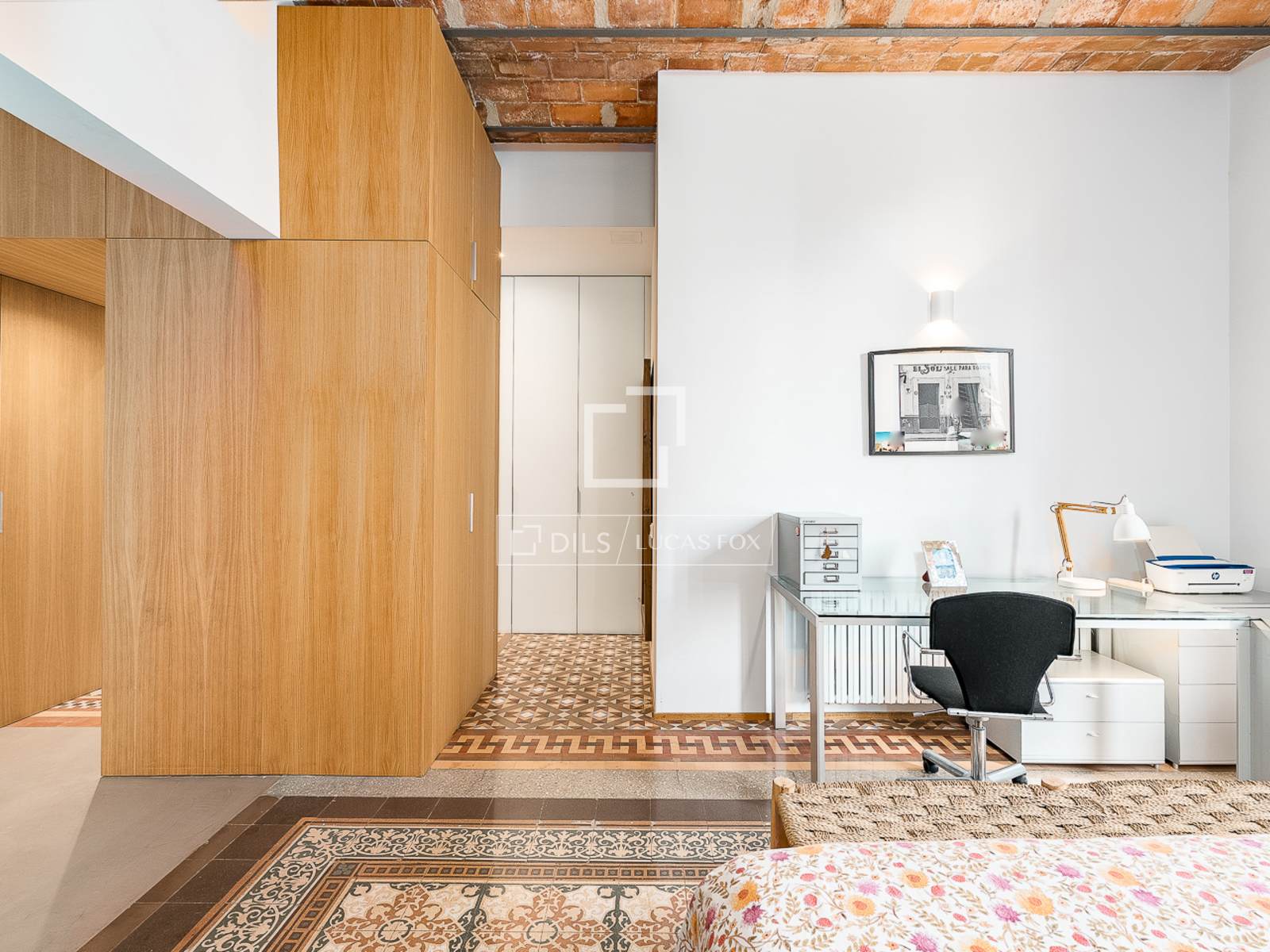 Huoneisto Barcelona, Espanja 4 makuuhuonetta, 179 m2 No. 192545