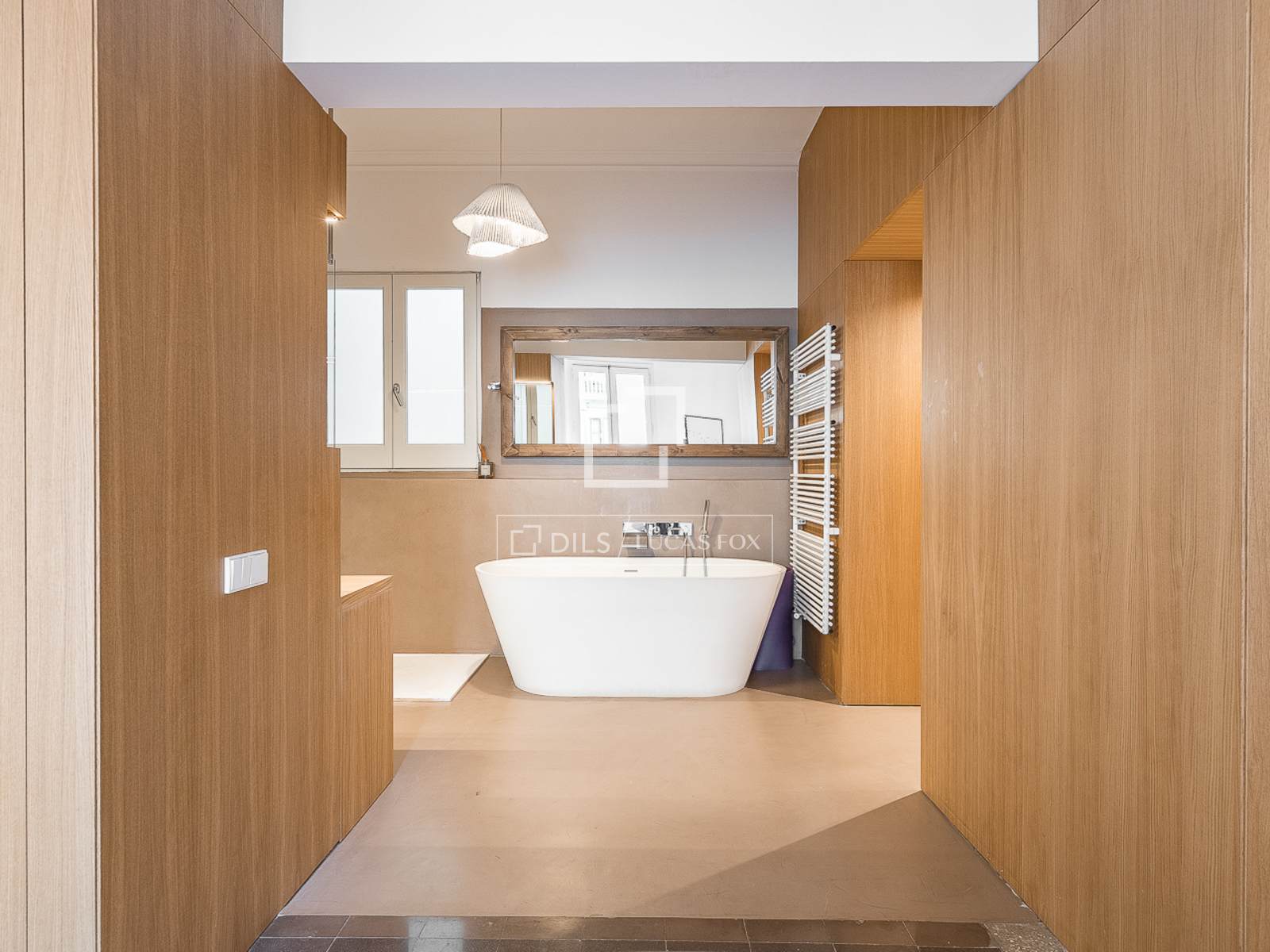 Huoneisto Barcelona, Espanja 4 makuuhuonetta, 179 m2 No. 192545