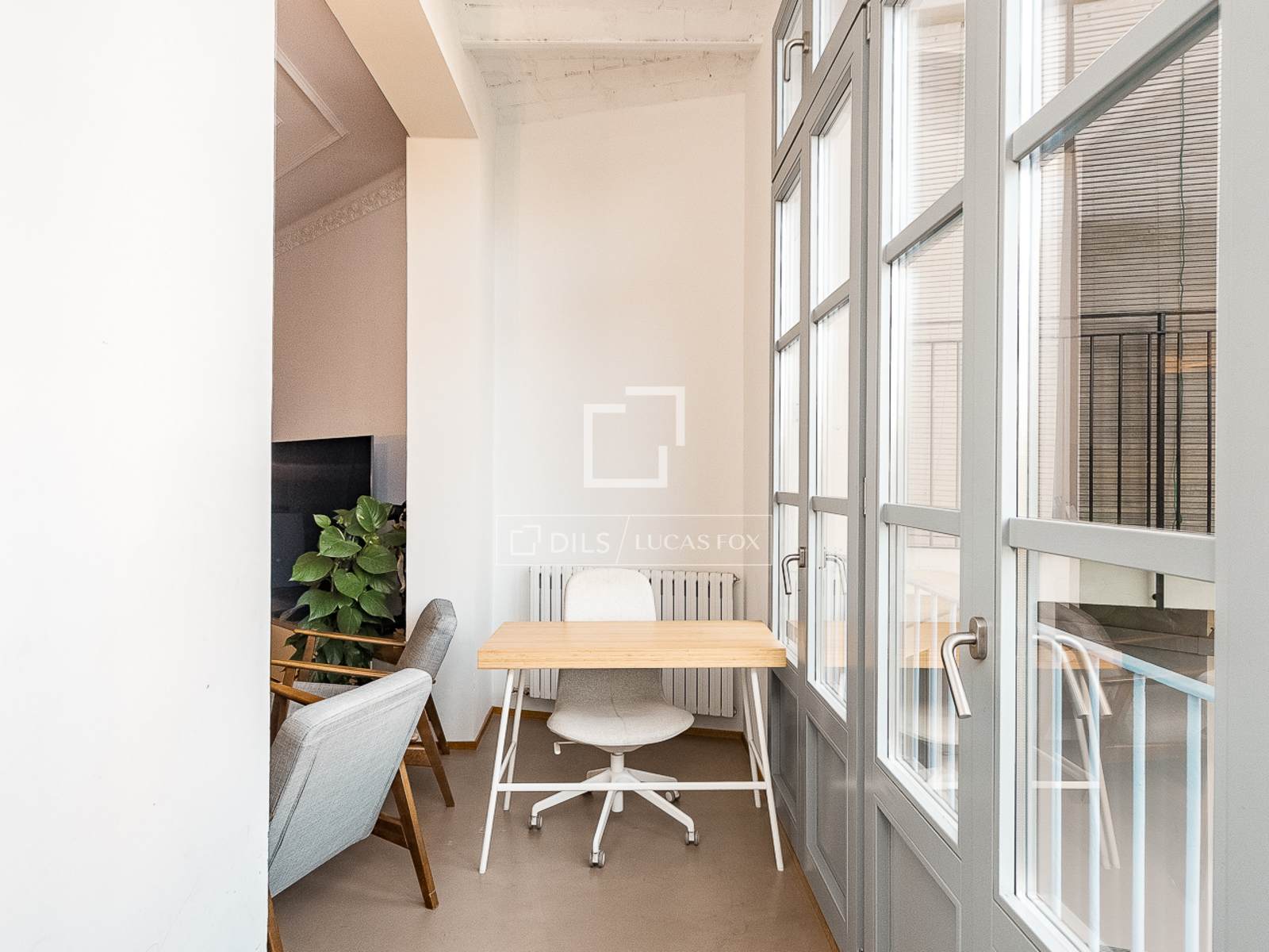 Huoneisto Barcelona, Espanja 4 makuuhuonetta, 179 m2 No. 192545