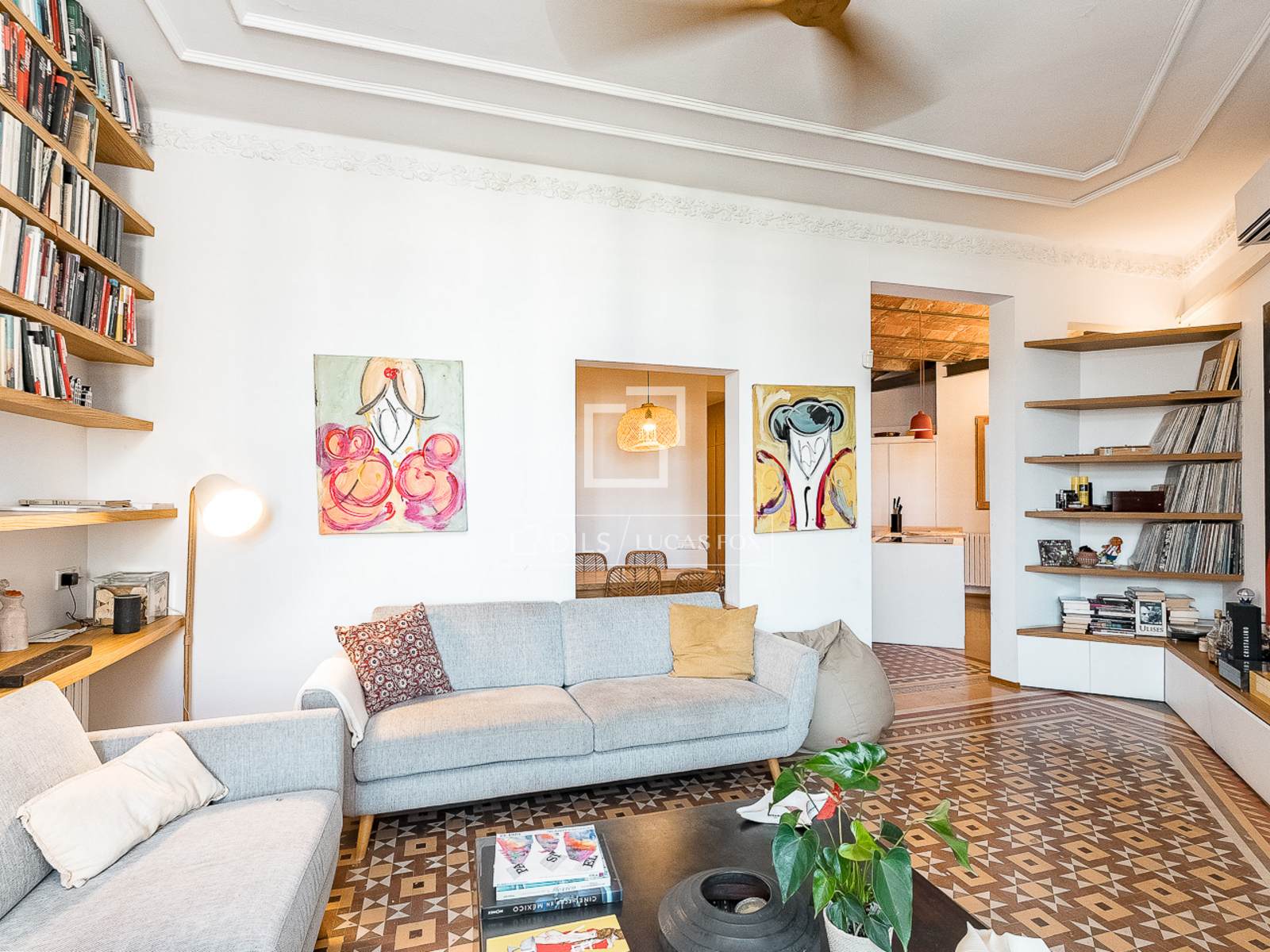 Huoneisto Barcelona, Espanja 4 makuuhuonetta, 179 m2 No. 192545