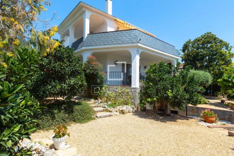 Villa in vendita a El Masnou, Barcelona, Spagna 5 camere da letto, 376 mq. N° 192542 - foto 8