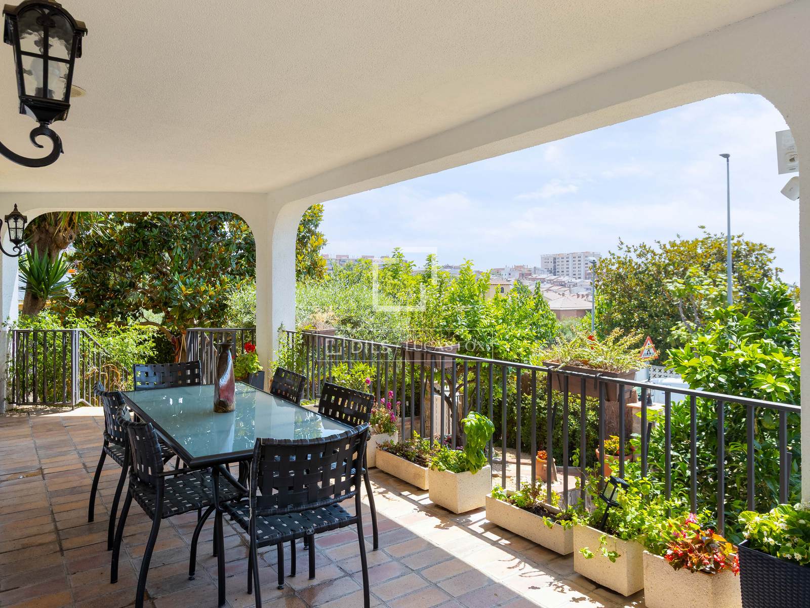 Villa a El Masnou, Barcelona, Spagna 5 camere da letto, 376 mq. N° 192542