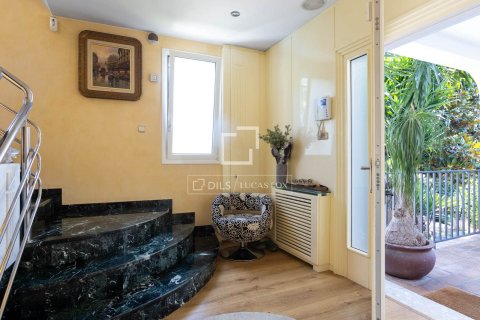 Villa in vendita a El Masnou, Barcelona, Spagna 5 camere da letto, 376 mq. N° 192542 - foto 10