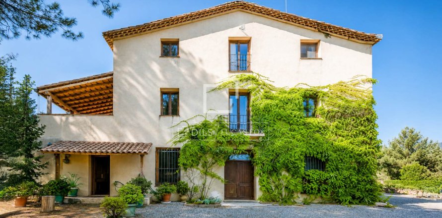 Finca a Sitges, Barcelona, Spagna 7 camere da letto, 387 mq. N° 192544
