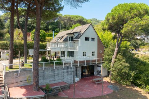 Finca a Vallromanes, Barcelona, Spagna 3 camere da letto, 237 mq. N° 192540