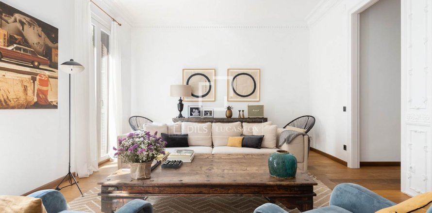 Wohnung in Barcelona, Spanien 4 Schlafzimmer, 174 m2 Nr. 192541