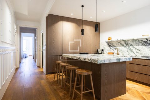 Wohnung zum Verkauf in Barcelona, Spanien 4 Schlafzimmer, 174 m2 Nr. 192541 - Foto 23