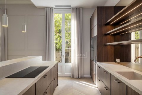 Wohnung zum Verkauf in Barcelona, Spanien 3 Schlafzimmer, 238 m2 Nr. 192539 - Foto 13