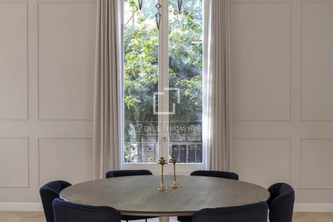 Wohnung zum Verkauf in Barcelona, Spanien 3 Schlafzimmer, 238 m2 Nr. 192539 - Foto 9