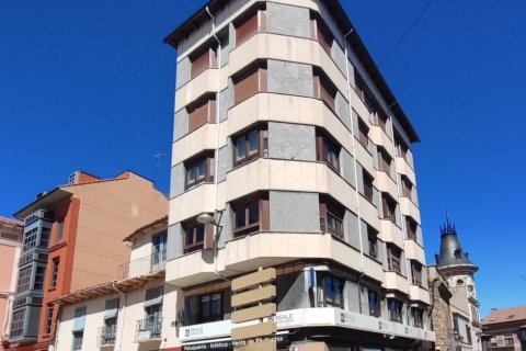 Ático en venta en Astorga, León, España 1 dormitorio, 80 m2 No. 184994 - foto 2