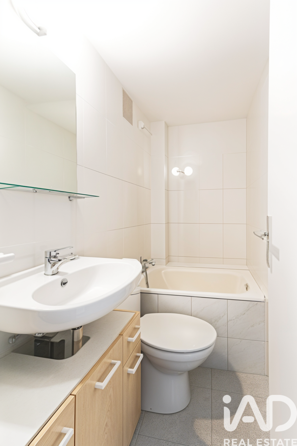 Apartment in Barcelona, Spain 2 bedrooms, 52 sq.m. No. 184993