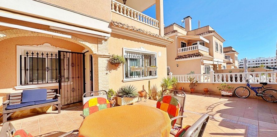 Casa a Los Dolses, Alicante, Spagna 3 camere da letto, 98 mq. N° 165908
