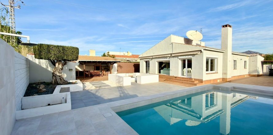 Wohnung in El Campello, Alicante, Spanien 3 Schlafzimmer, 209 m2 Nr. 165905