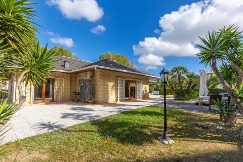 Villa till salu i Campoamor, Alicante, Spanien 5 sovrum, 366 kvm. Nr. 165909 - foto 9
