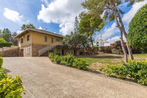 Villa till salu i Campoamor, Alicante, Spanien 5 sovrum, 366 kvm. Nr. 165909 - foto 17