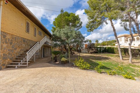 Villa till salu i Campoamor, Alicante, Spanien 5 sovrum, 366 kvm. Nr. 165909 - foto 18