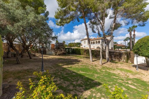 Villa till salu i Campoamor, Alicante, Spanien 5 sovrum, 366 kvm. Nr. 165909 - foto 11