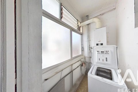 Dzīvoklis pārdošanā Santa Coloma de Gramenet, Barcelona, Spānijā 3 istabas, 73 m2 Nr. 152604 - attēls 3