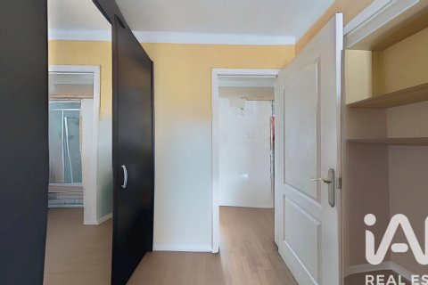 Dzīvoklis pārdošanā Santa Coloma de Gramenet, Barcelona, Spānijā 3 istabas, 73 m2 Nr. 152604 - attēls 8